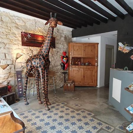 Barrio Boutik Hostal Long Stays لقنت المظهر الخارجي الصورة